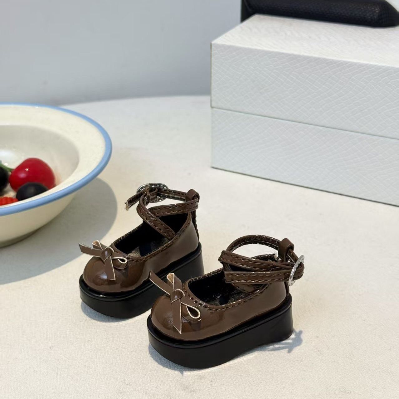 Vintage Collectible Accessories - Scarpe da bambola con plateau e
