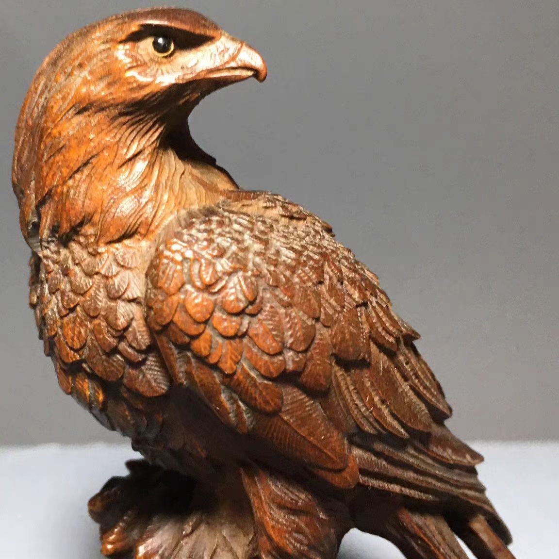 Vintage Collectible Christmas Ornaments - Ornamento a forma di falco intagliato