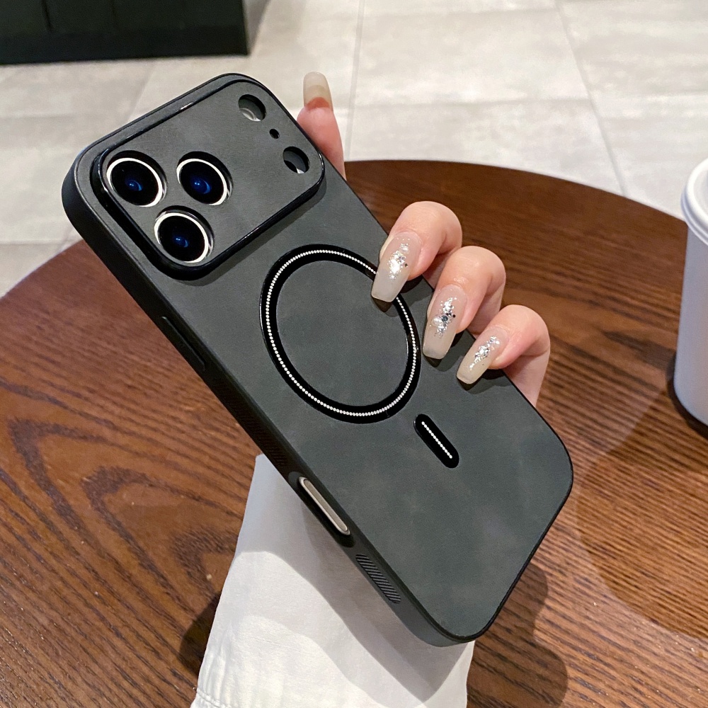 Custodia magnetica in pelle di - Camera Leather Case recensione e prezzo